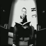 Clip Flynt  - Fidele a son contexte