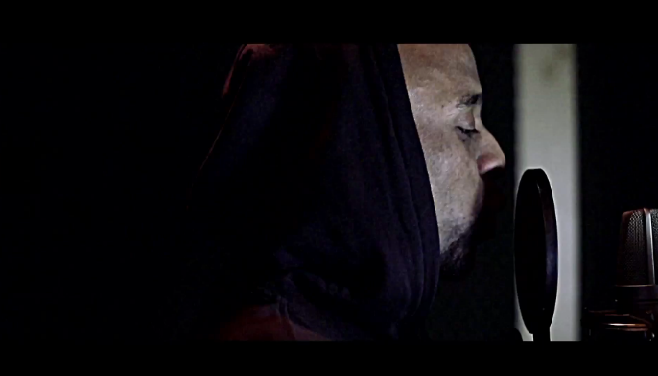 Redk – Délinquante music (Remix) "J'rapperai comme un uzi chante, j'lâcherai des rimes mortelles ou blessantes"