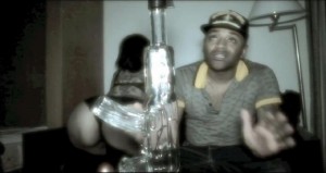 Lénine Black, clip : Mode de vie