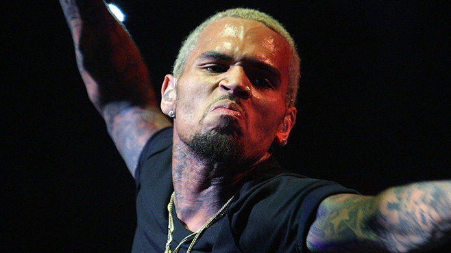 Chris Brown invite Rick Ross et Usher sur son nouveau titre "New Flame"