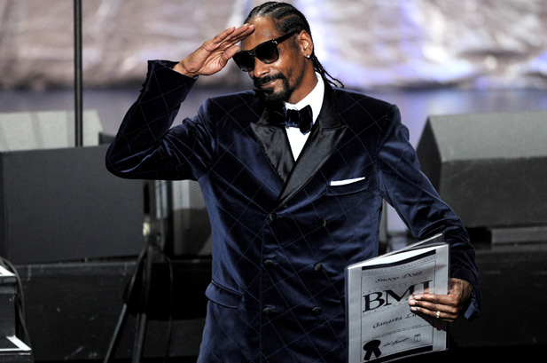 Snoop-Dogg-BMI-Urban-Awards-617x409