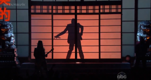 Chris Brown rend hommage à Michael Jackson aux Billboard Music Awards 2013